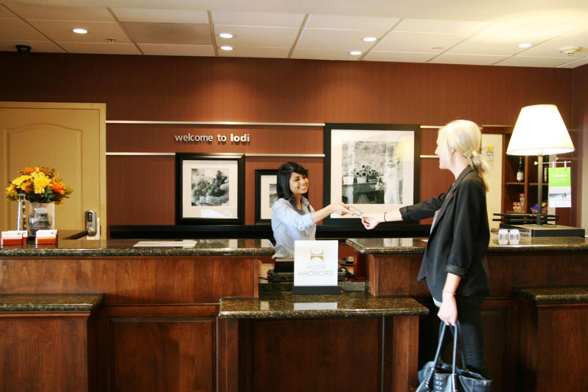 Hampton Inn & Suites Lodi Kültér fotó